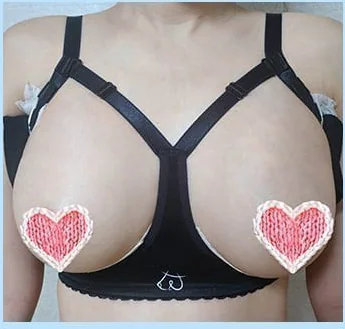 隆乳術後第2天穿著塑身內衣的正面照 3